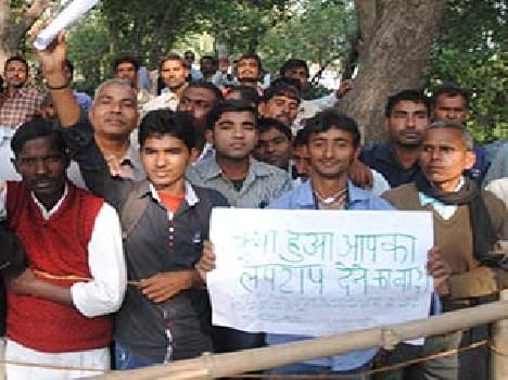 student strike of laptop